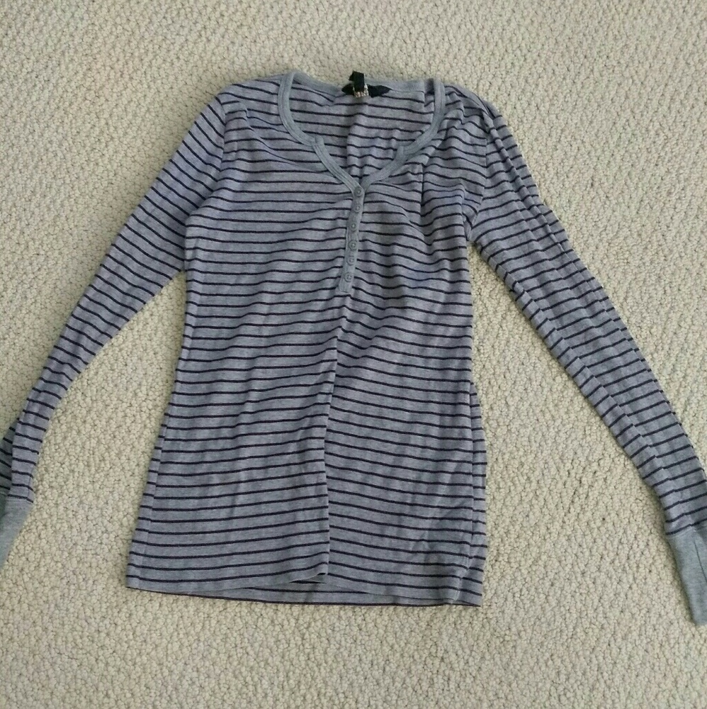 BCBG striped long sleeve top
